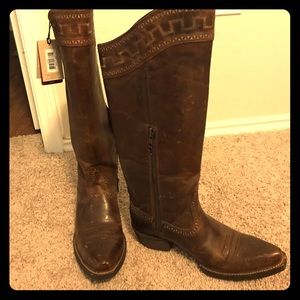 Women’s New Ariat Boots - Size 5.5